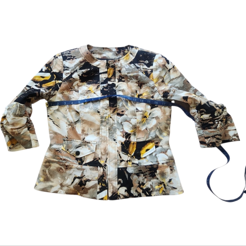 Floral Patterned Jacket - Picture 7 of 10